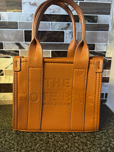 Marc jacobs the tote - marc,