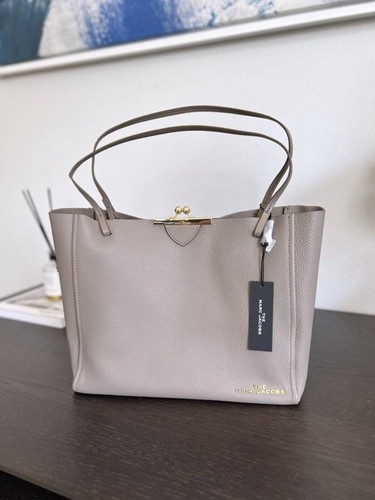 Nwt marc jacobs the kiss - jacobs,
