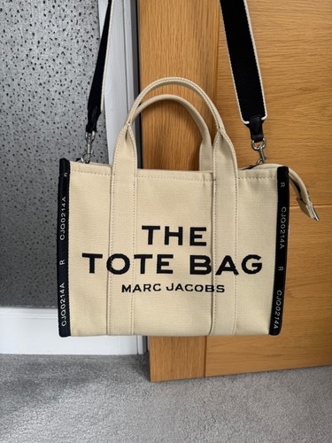 Marc jacobs the medium tote - jacobs,