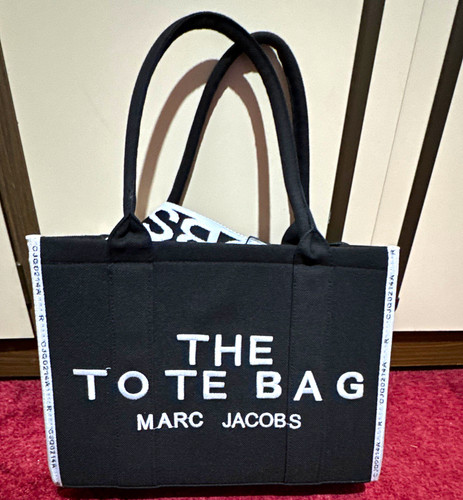 Marc jacobs the tote - jacobs,