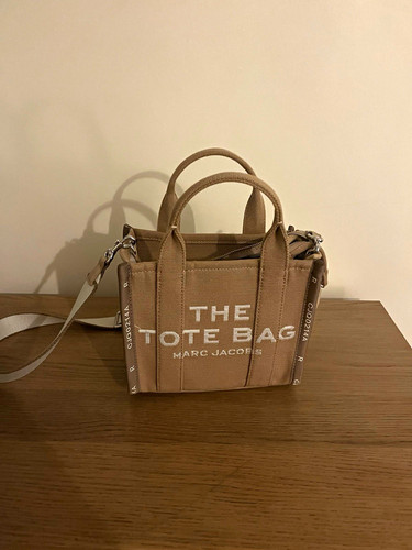 Marc jacobs the tote - marc, mini