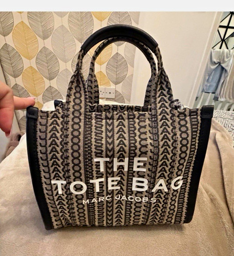 Marc jacobs the tote bag - the,
