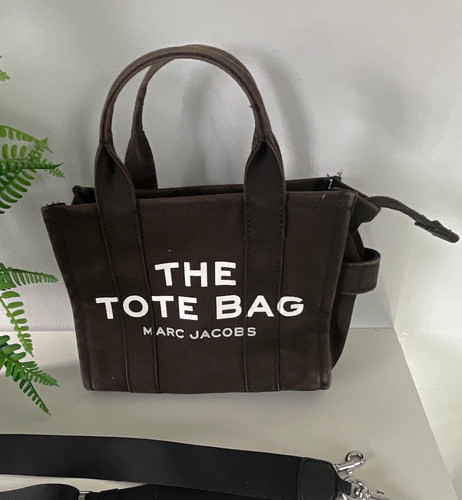 Marc jacobs small the tote - marc,