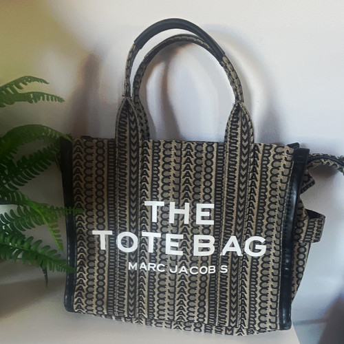Marc jacobs large tote - marc, bag